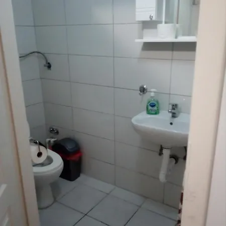 Corner 021 Hostel
