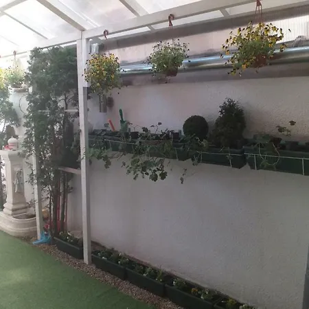 Corner 021 Hostel